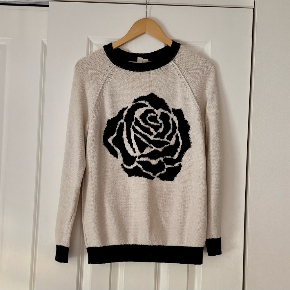 Forever 21 Black and Cream Floral Sweater